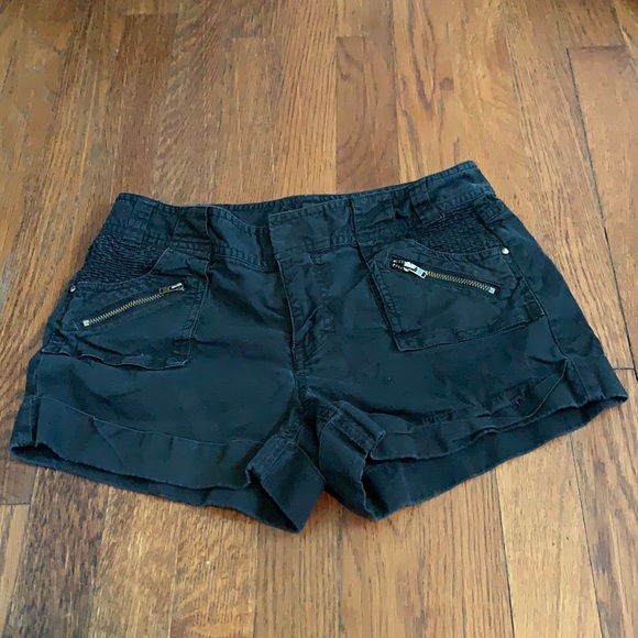 Express Pants - Black Express Shorts